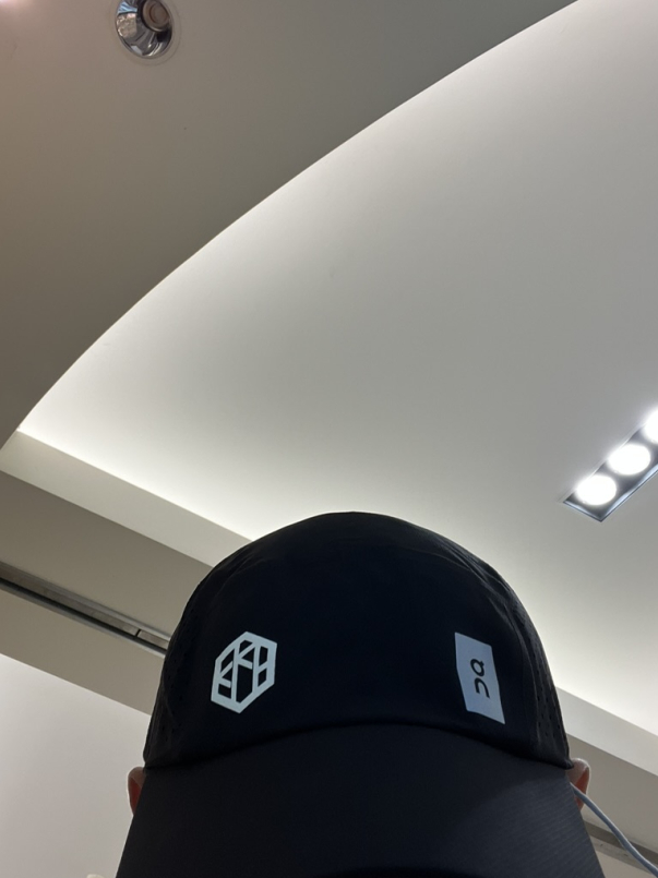 飯店房間 / 賽前的工作站